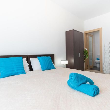 2 Bedroom In Central St Julians Prime Location In Paceville Apt 3 By Vaganza Saint Julian's Εξωτερικό φωτογραφία